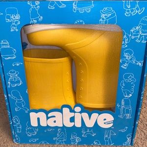 Native Sid Rubber rain boots in yellow size kids 3 / UK2/ EU34/ CM22